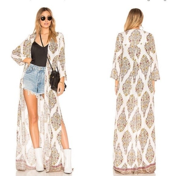 Show Me Your MuMu Tops - Show‎ Me Your Mumu Kamryn Cape in Flower Power Gauze S